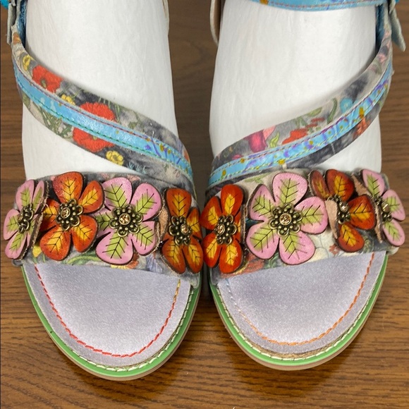 NWOT L'Artiste by Spring Step Blue/Pink Chunky‎ Heels Floral Embellishments EU40 - Picture 2 of 7